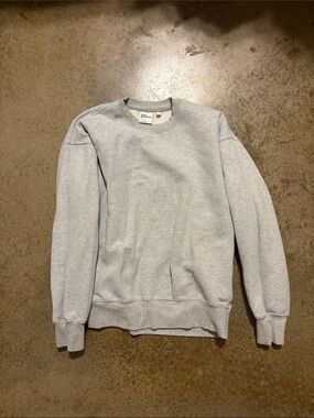 Aritzia Light Gray Crewneck Sweatshirt